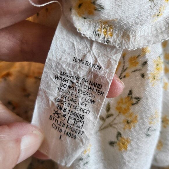 Wild Love floral print blouse - Picture 7 of 7